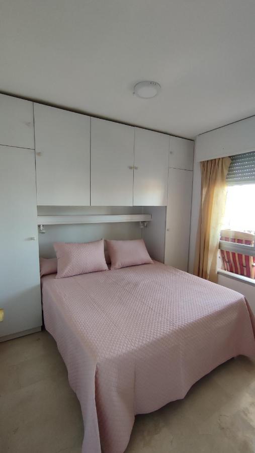 Lovely Apartment In Torremolinos Views Of The Sea, Pool, Terrace, Sofa Bed And Fully Equipped Kitchen Exterior foto